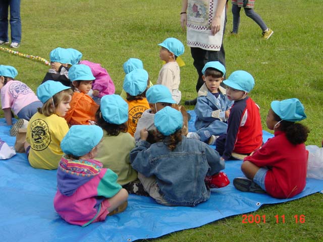 Taiki has a Thanksgiving Picnic at school